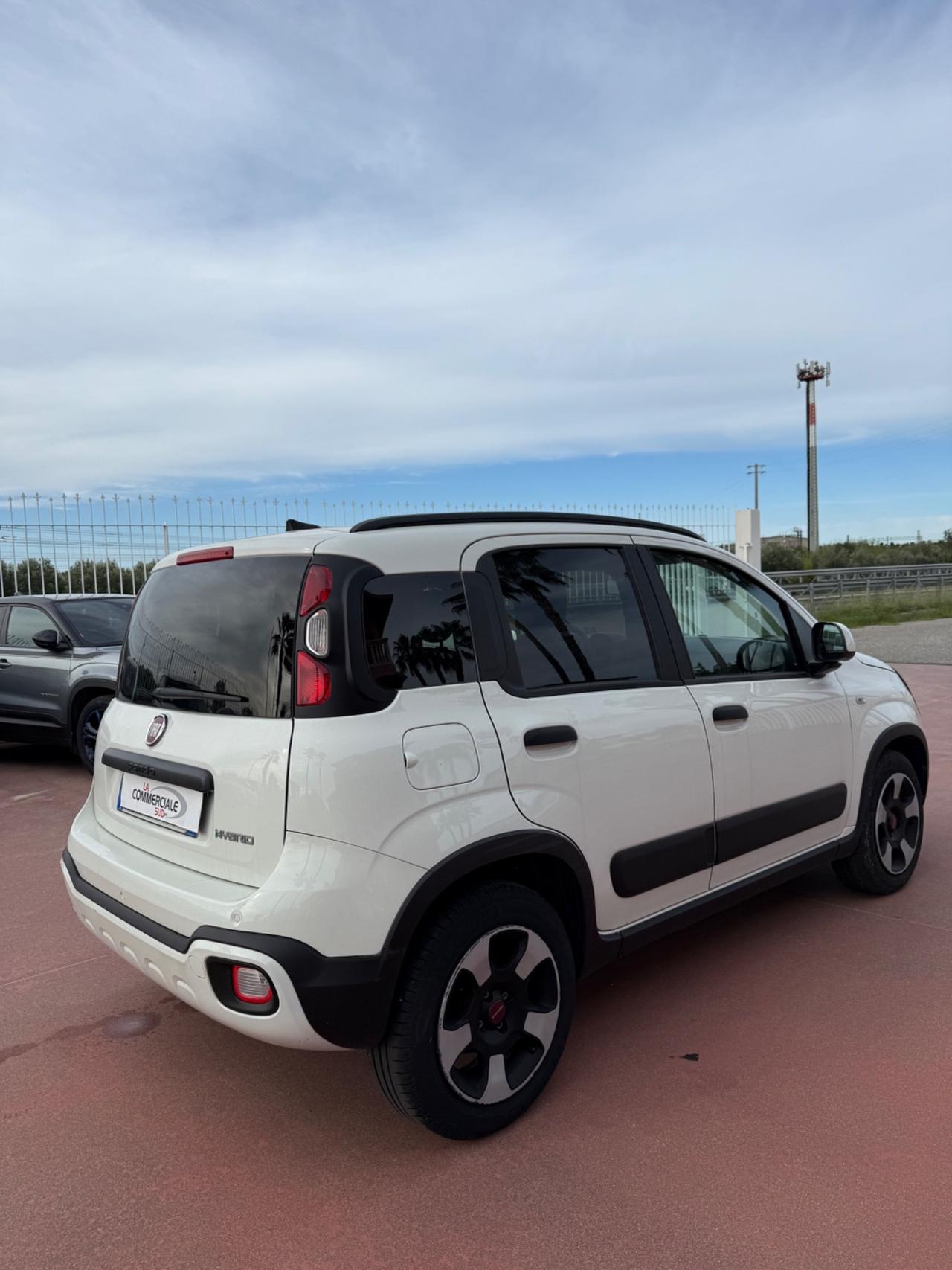 Fiat Panda 1.0 Hybrid CROSS