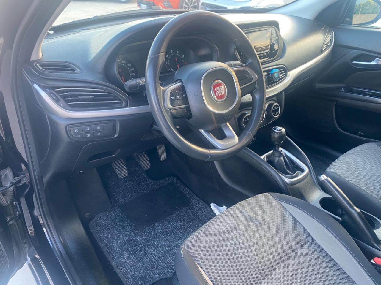 Fiat Tipo 1.4 5 porte Easy 2016
