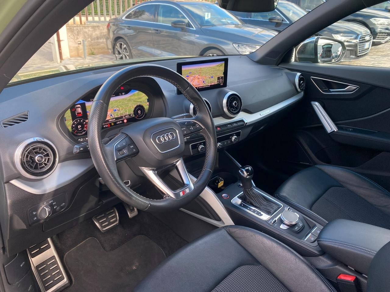 Audi SQ2 Sport Attitude 2.0 TFSI 300CV s-tronic quattro