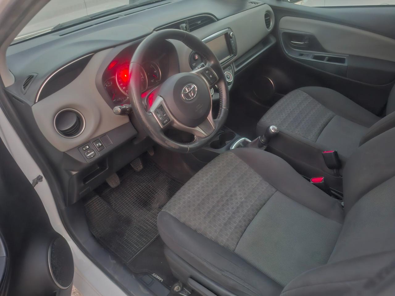 Toyota Yaris 1.0 5 porte