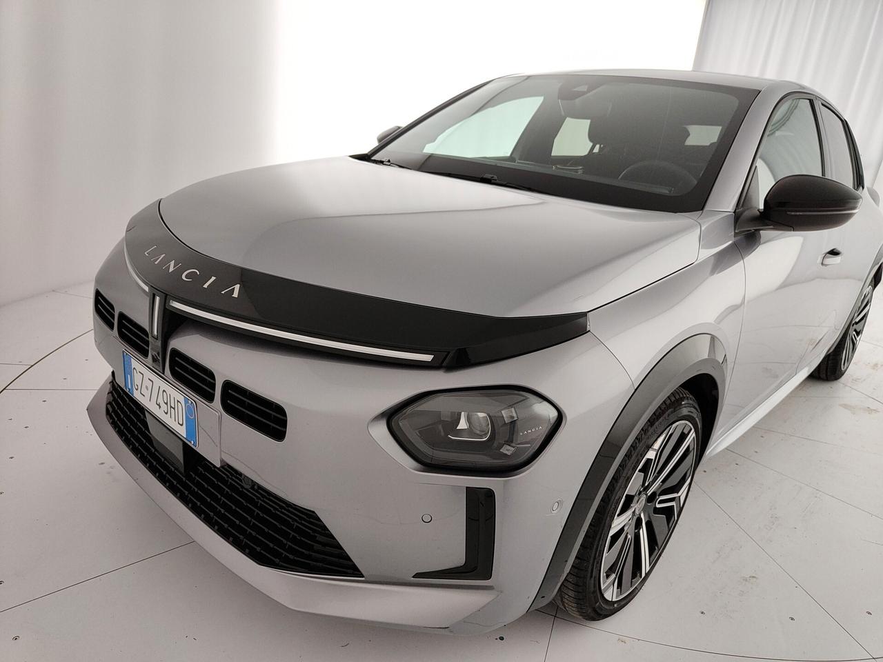 Lancia Ypsilon Hybrid e-DCT LX