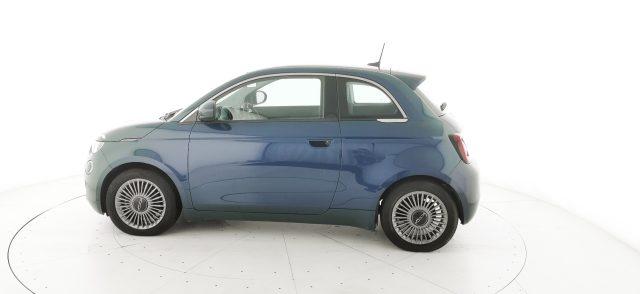FIAT 500e Berlina 42 kWh La Prima