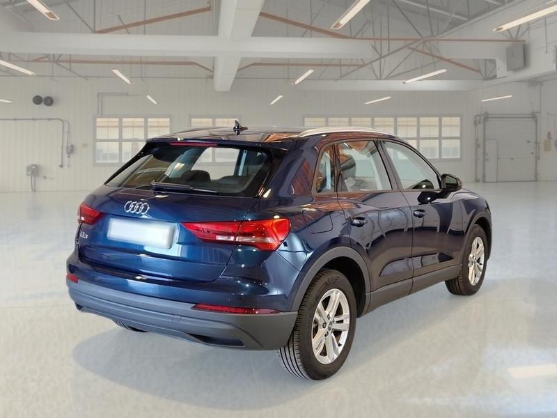 AUDI Q3 35 TFSI S tronic Business