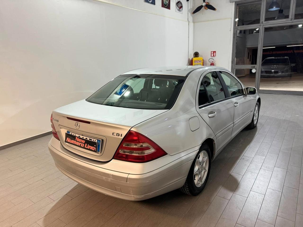 Mercedes-benz C 220 Mercedes C 220 CDI cat Classic 143cv 2003