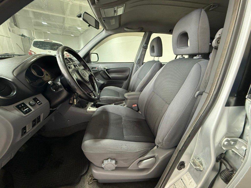 Toyota RAV 4 RAV4 2.0 Tdi D-4D cat 5 porte PROBLEMA POMPA GASOL