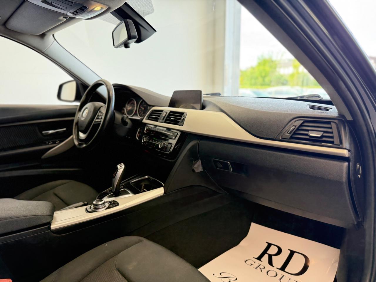 BMW 316d Touring Sport automatica okneopatentati