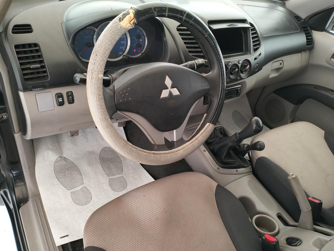 Mitsubishi L200 2.5 136CV Double Cab Invite