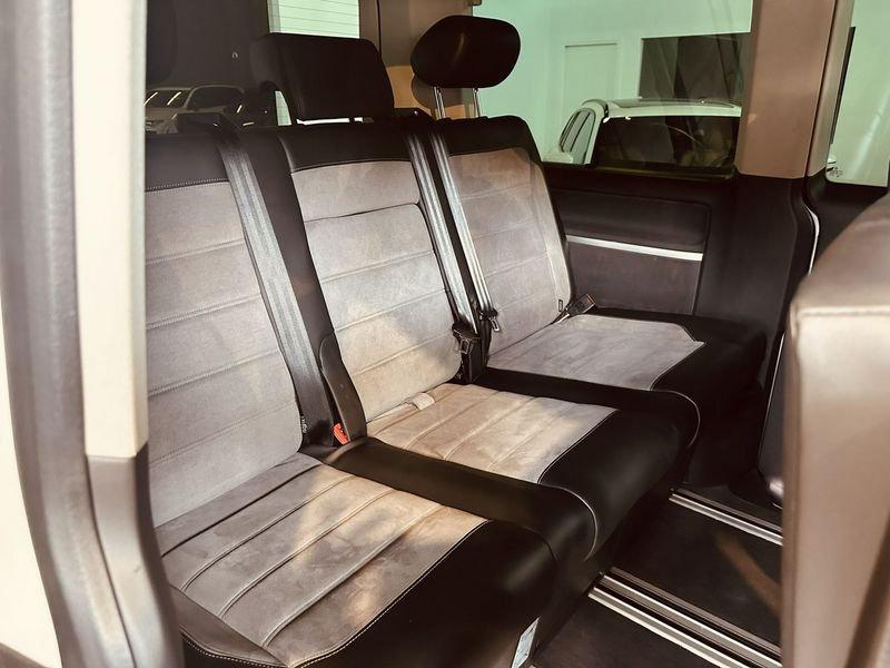Volkswagen Caravelle 2.0 TDI 199CV DSG 4 Motion PC Multivan