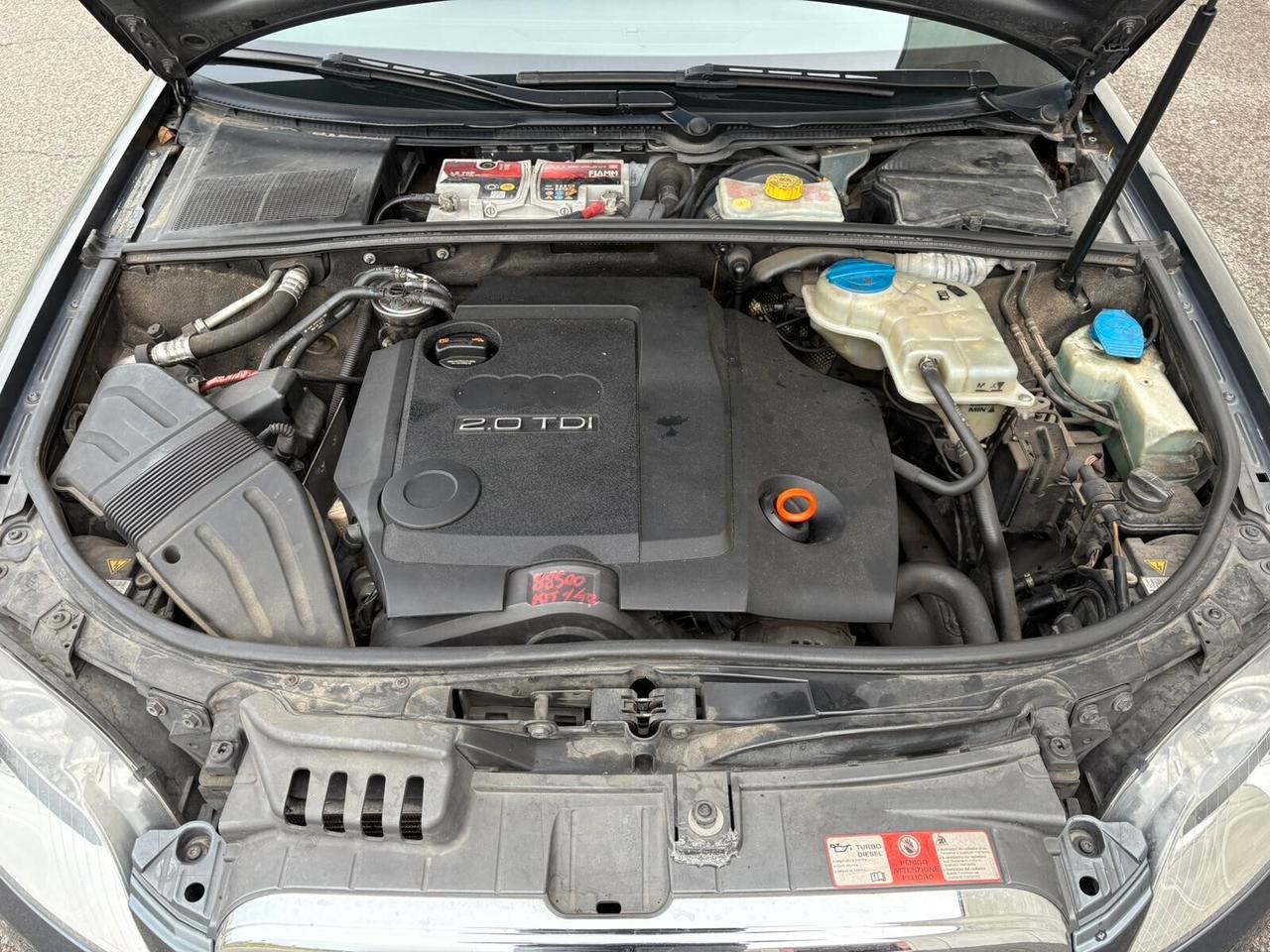 Audi A4 Avant 2.0 TDI 140CV *S-LINE*