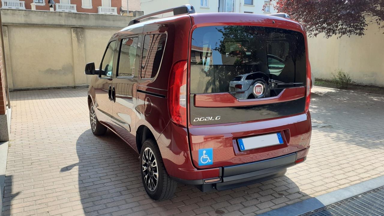 Doblo disabili pianale ribassato benzina 16.561 KM!