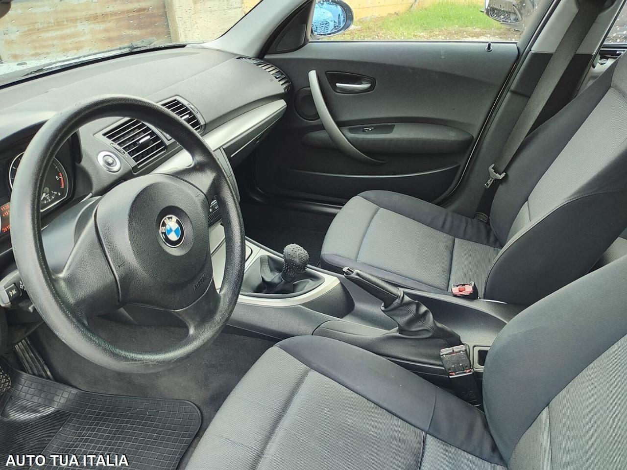 BMW SERIE 1 118D 5P Attiva