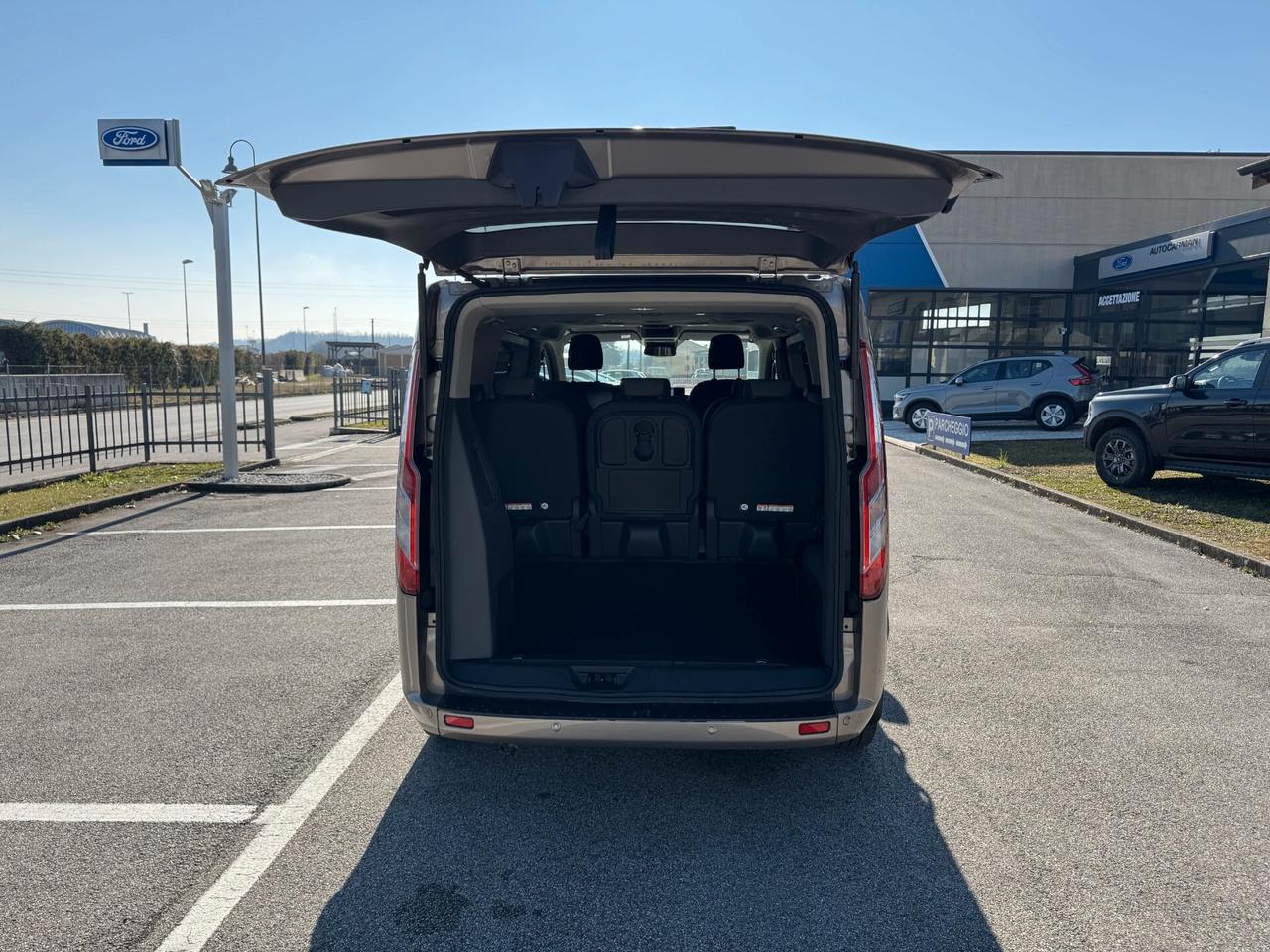 Ford Tourneo Custom Tit 2.0EcoBlue-Hybrid 130CV 8p.