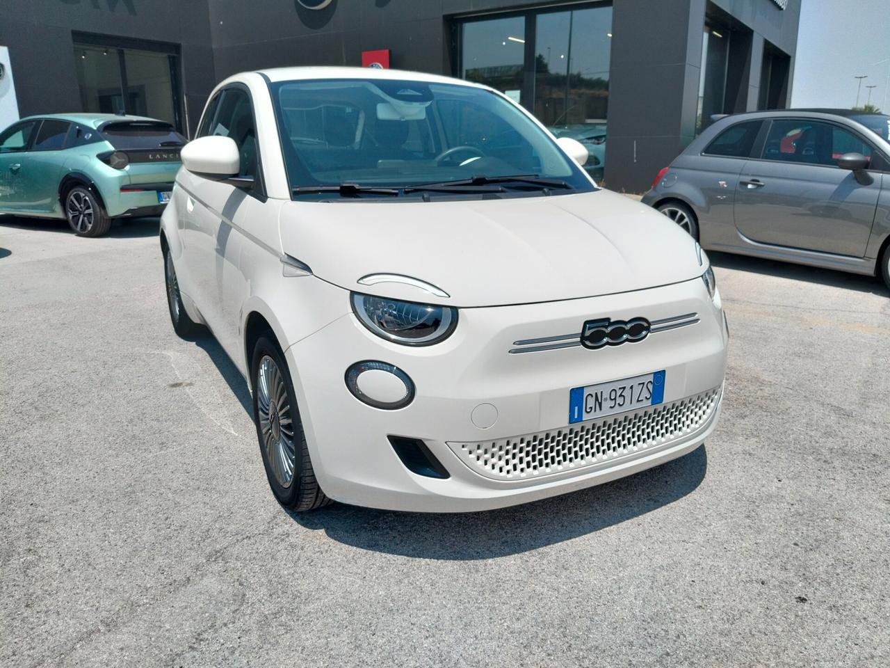 Fiat 500 500e Berlina 42 kWh Icon