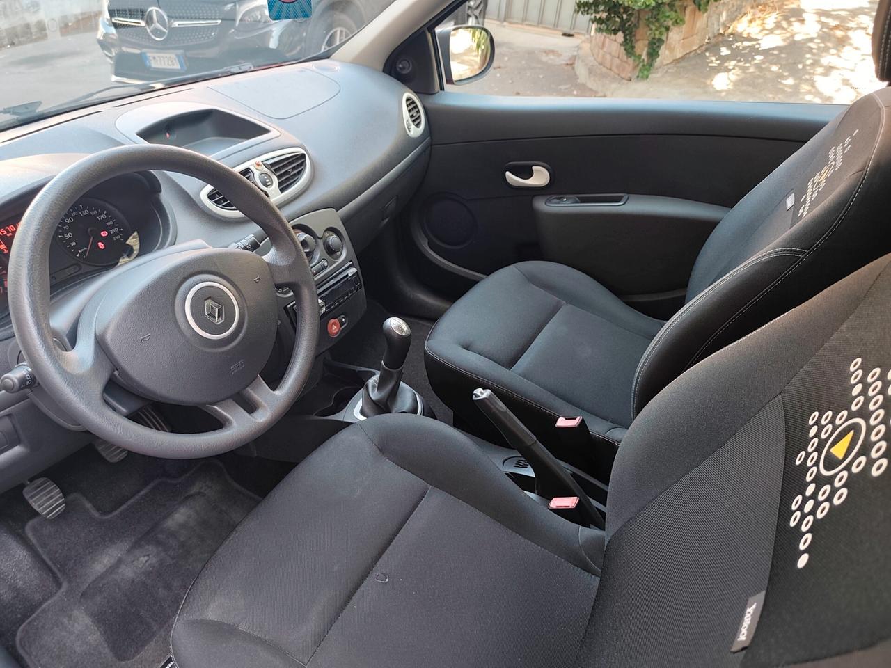 Renault Clio 1.2 16V 3 porte 2012
