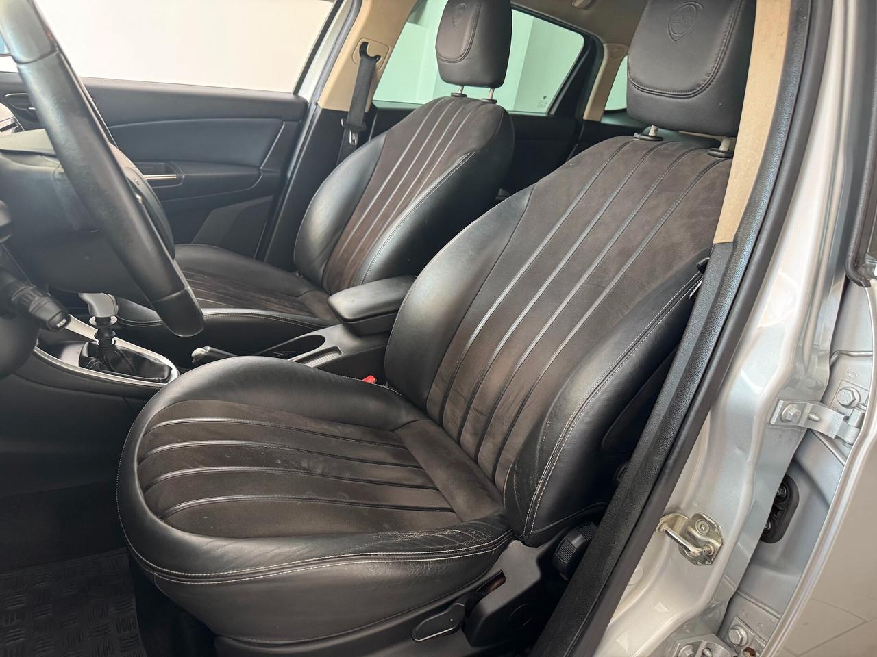 Lancia Delta 1.6 MJT DPF Gold
