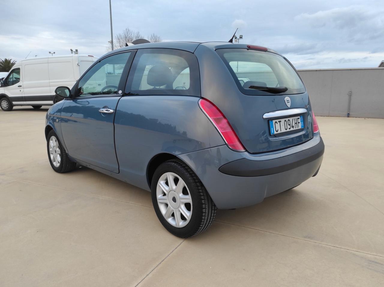 Lancia Ypsilon 1.3 Mjet - 69cv NEOPATENTATI