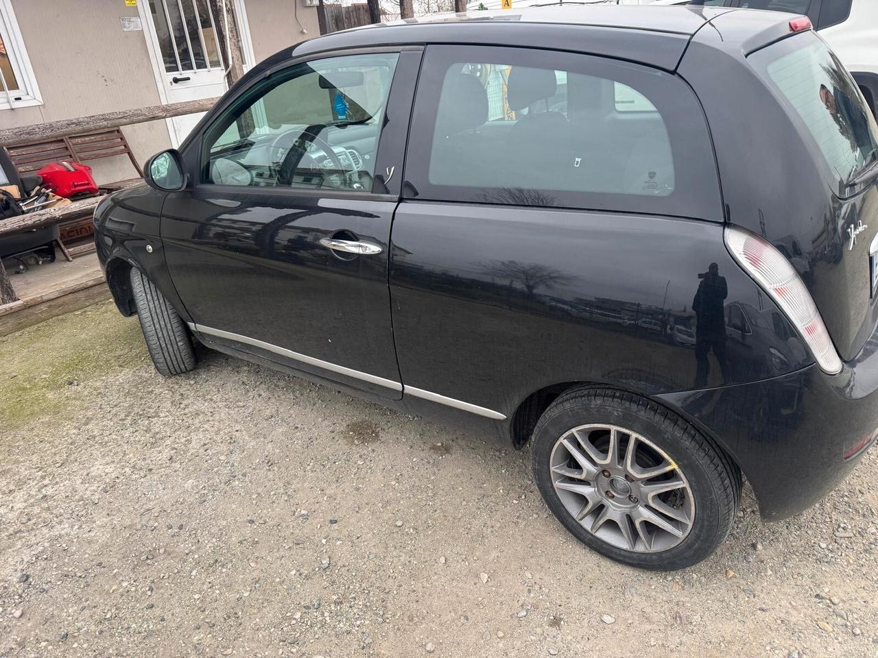 Lancia Ypsilon 1.2 69 CV ELLE GUIDABILE ANCHE PER NEOPATENTATI