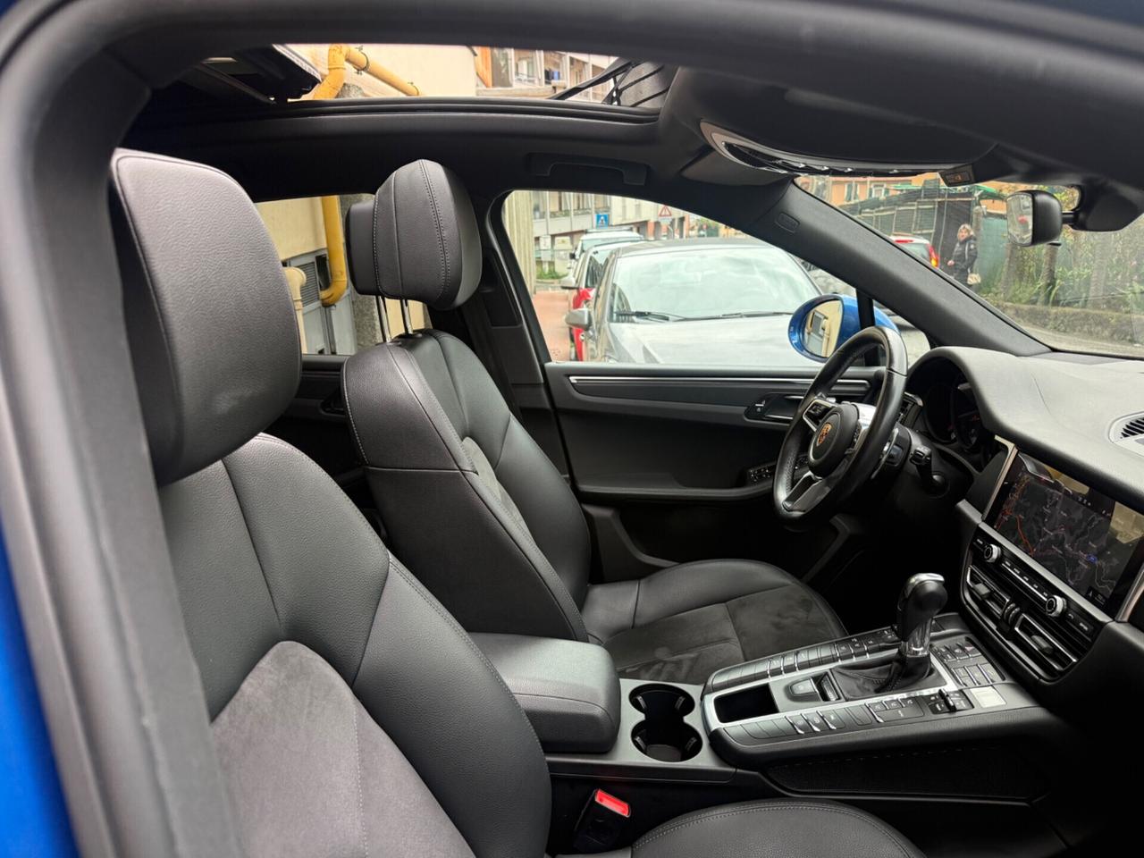 PORSCHE MACAN 2.0 ZAFFIRO CERCHI 21 TETTO SCARICHI