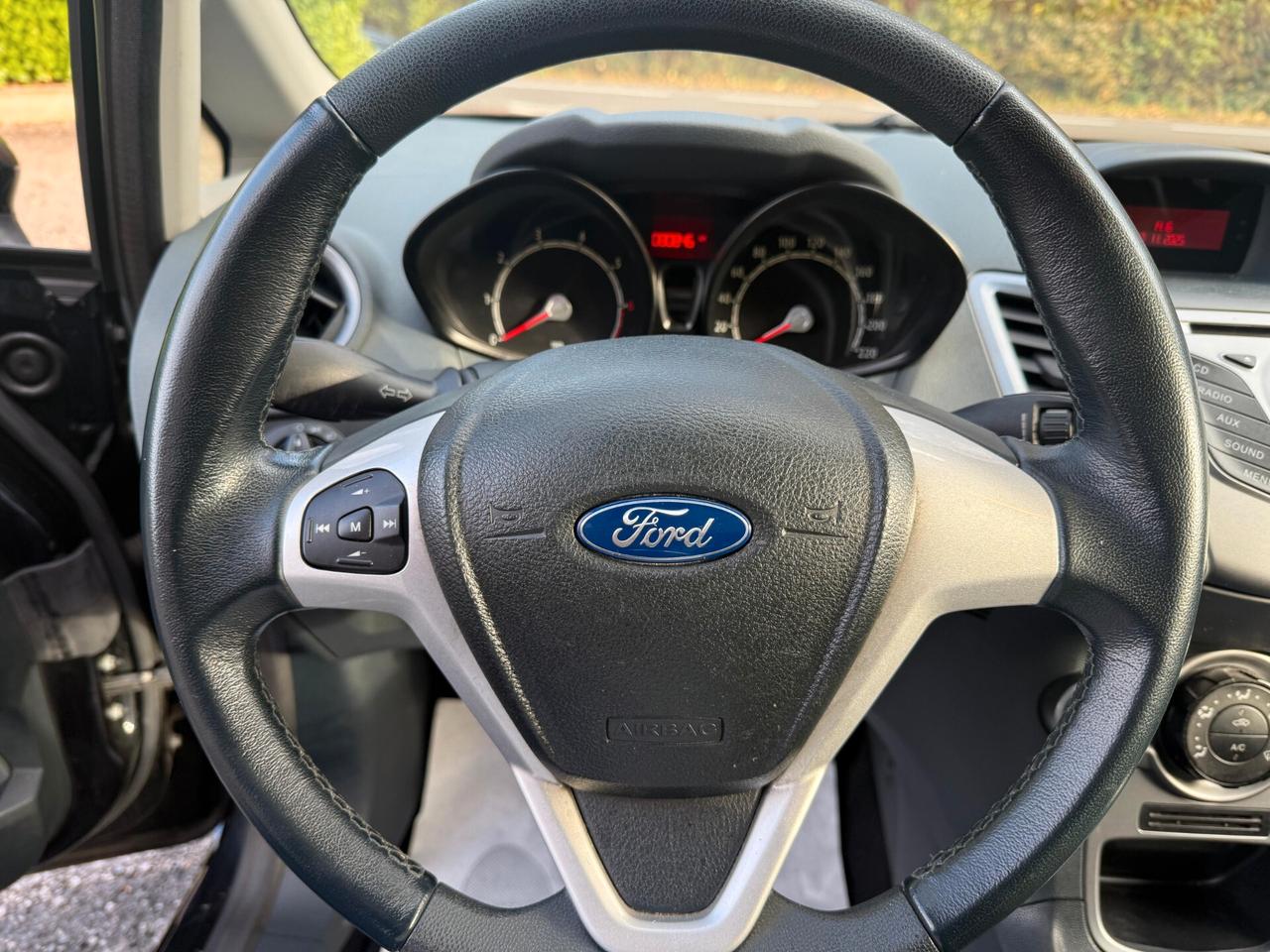 Ford Fiesta 1.4 5 porte - GPL Titanium UNICO PROPRIETARIO