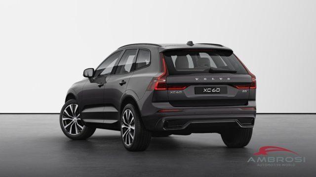 VOLVO XC60 B4 mild hybrid Benzina Plus Dark