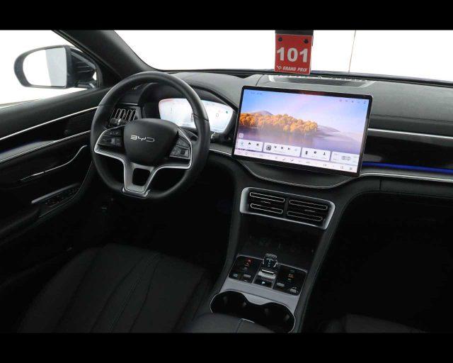 BYD Seal U DMi 1.5 Turbo 324 CV PHEV Design