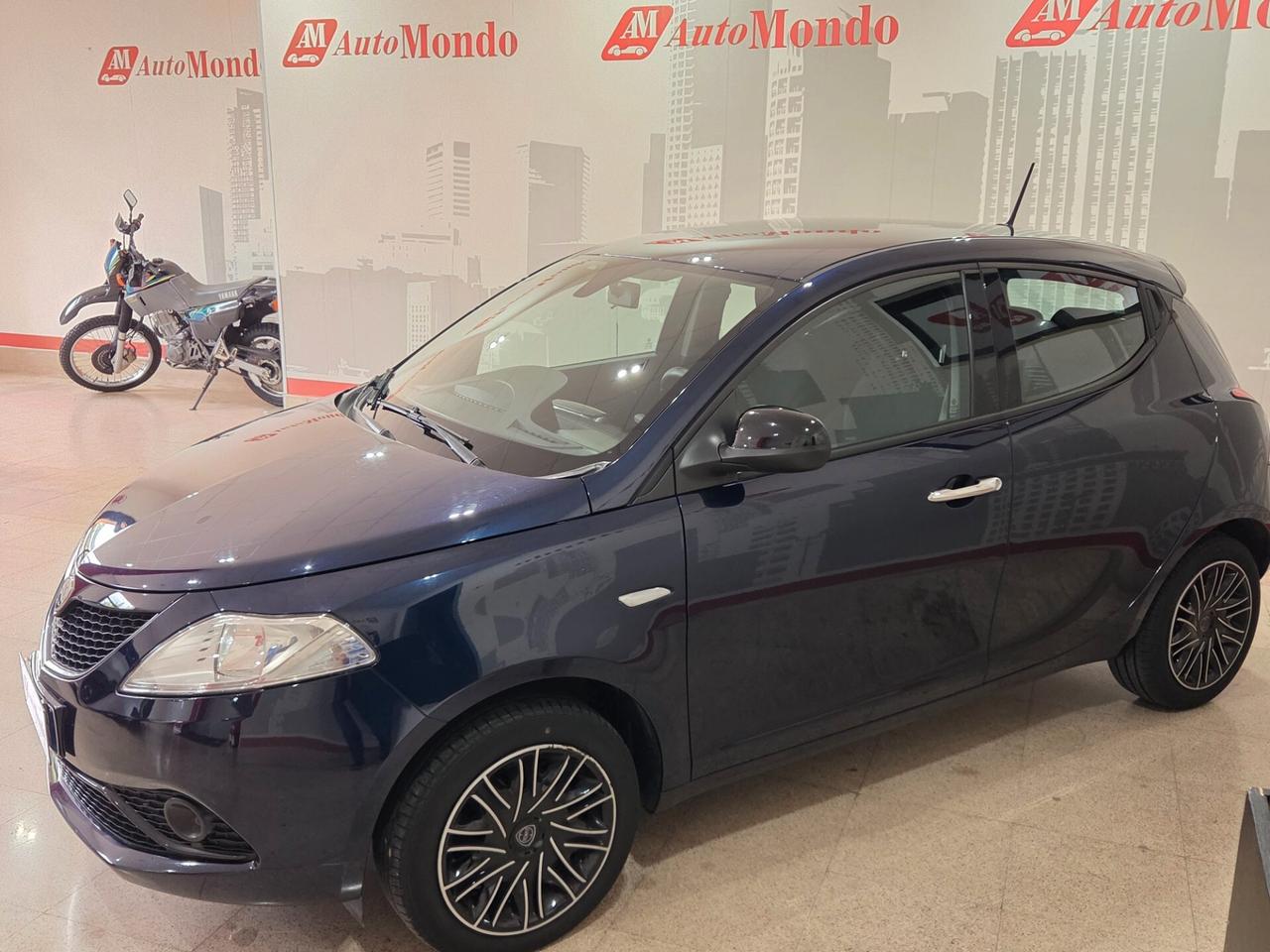 Lancia Ypsilon 1.2 69 CV 5 porte GPL Ecochic Gold