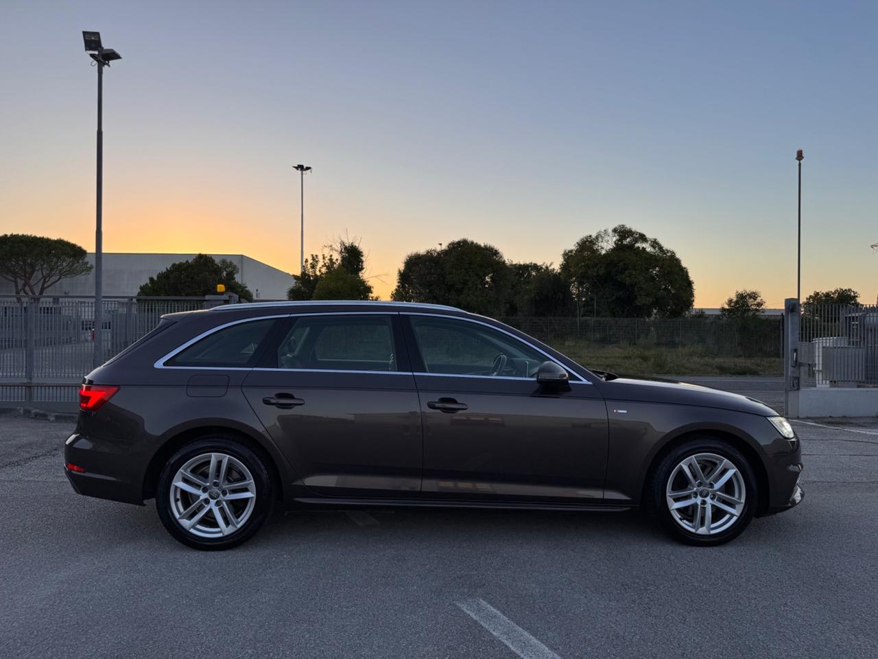 Audi A4 Avant 2.0 TDI 150 CV S tronic Sport Line
