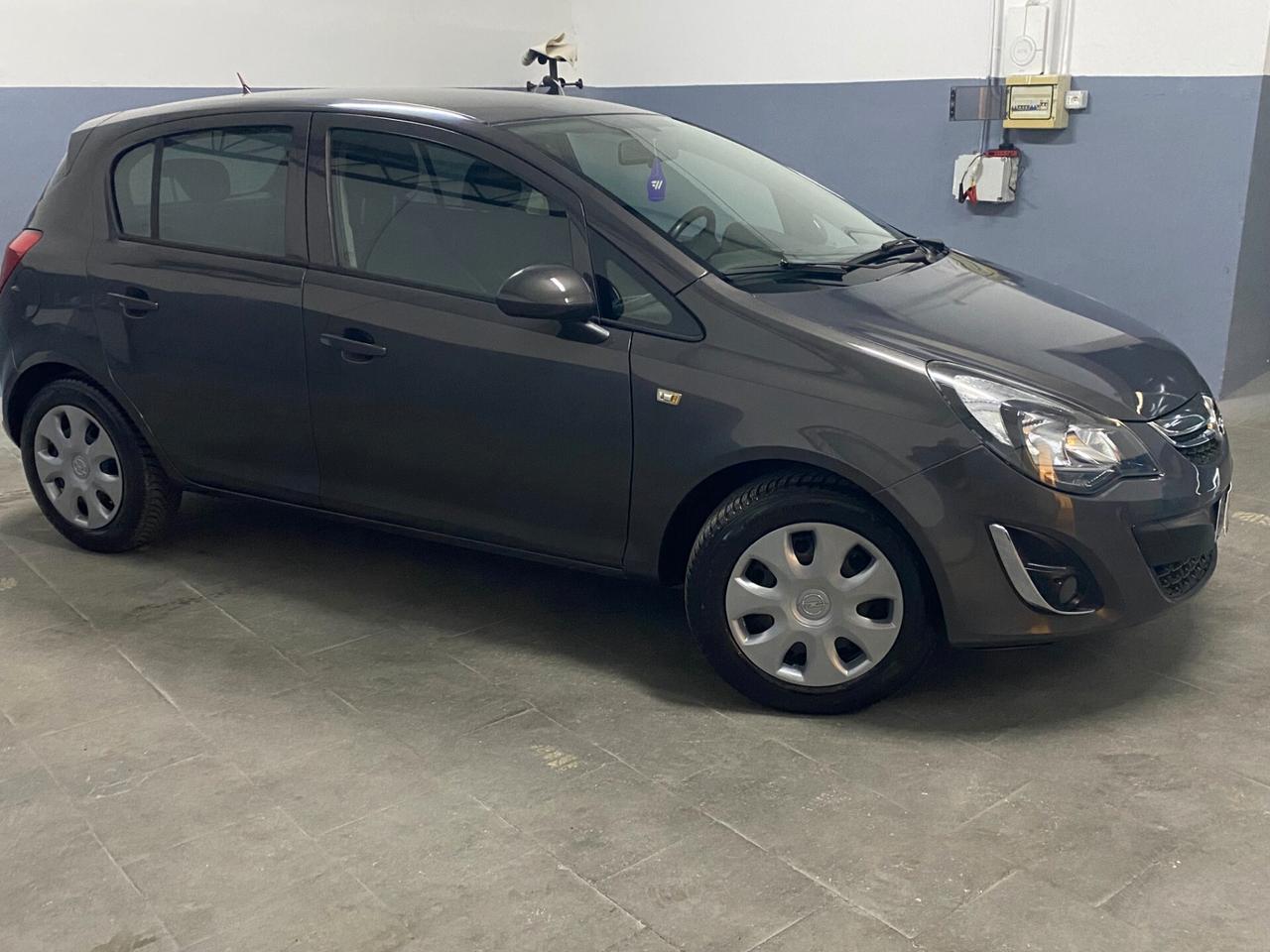 Opel Corsa 1.2 5 porte Edition