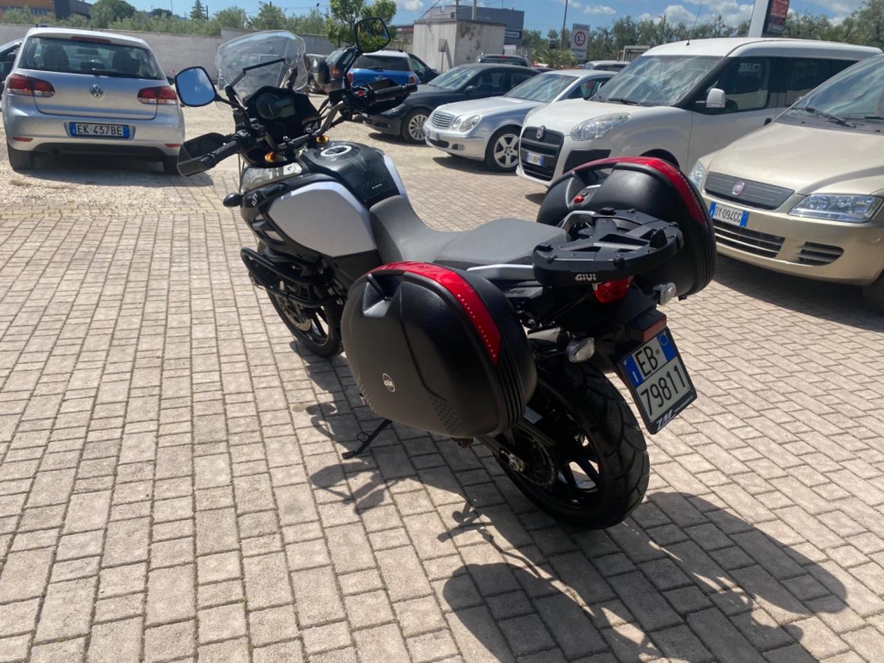 SUZUKI V-STROM DL 1000 unico propietario