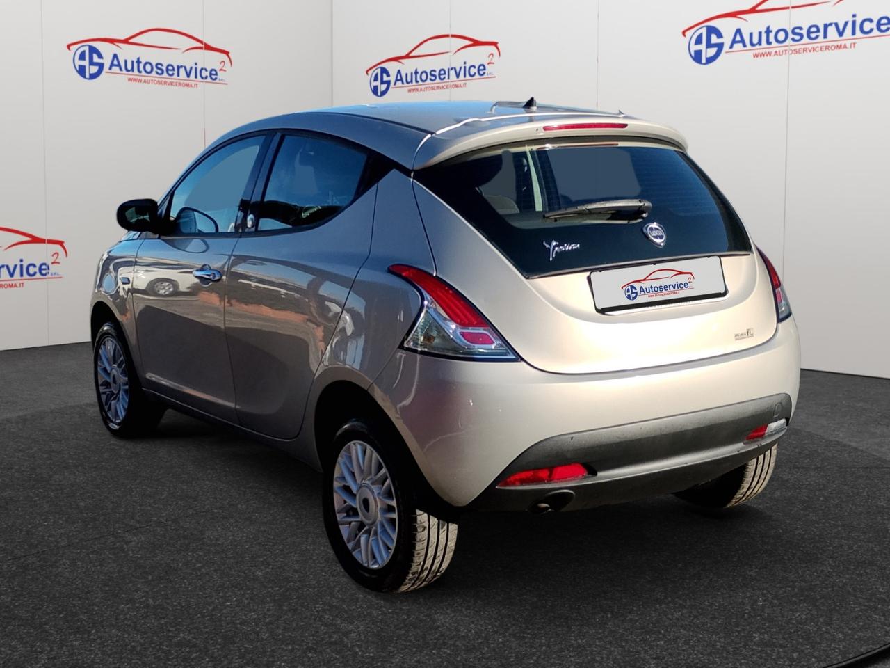 Lancia Ypsilon 5 Porte Ypsilon 0.9 t.air Gold ecochic metano 80cv