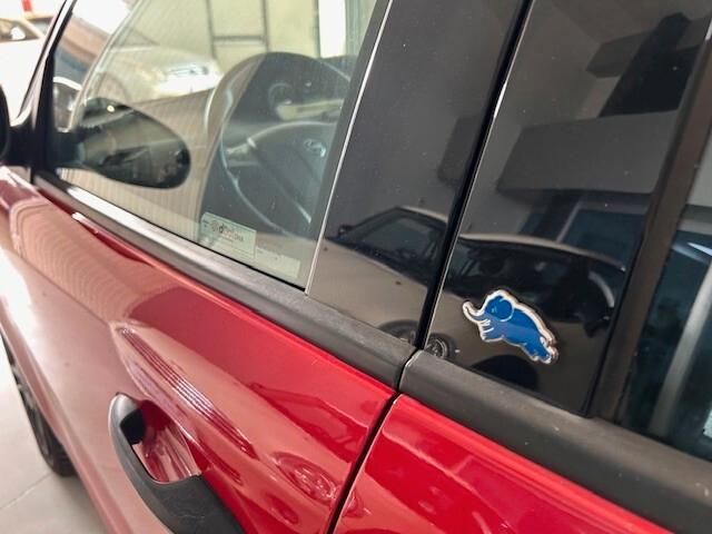 Lancia Ypsilon 1.2 69 CV 5 porte GPL Ecochic Elefantino Blu