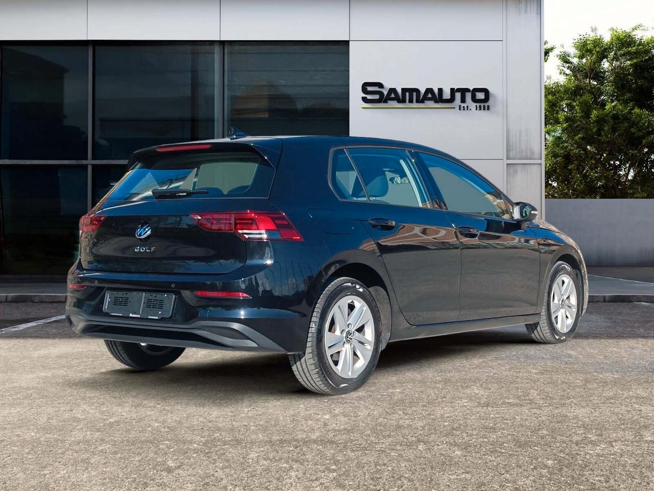 Volkswagen Golf 2.0 TDI 115 CV SCR Life 48.500 KM Certificati! - LED, Navi, FULL!