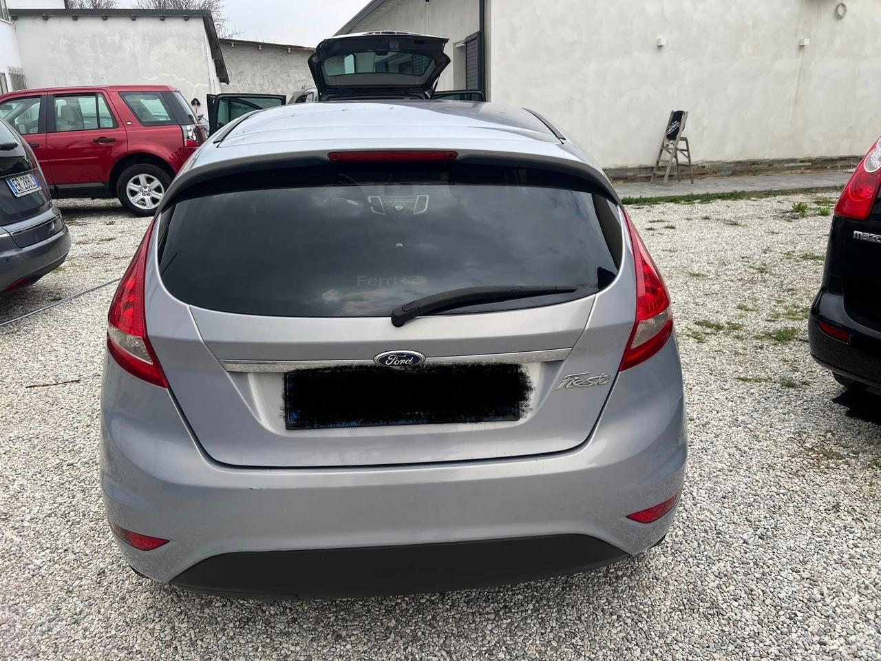 Ford Fiesta 1.4 5 porte Bz.- GPL Titanium