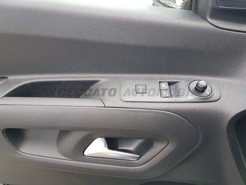 FIAT Doblò Doblò Serie 3 Van Ch1 1.5 Bluehdi 130cv Mt6
