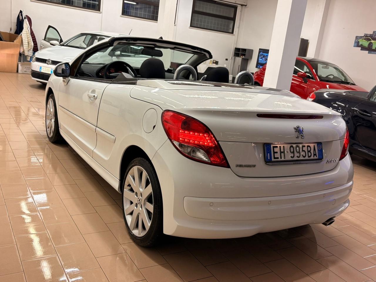 Peugeot 207 1.6 8V HDi 112CV CC Allure