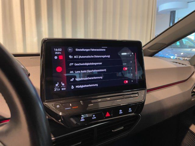 VOLKSWAGEN ID.3 Life 58 KWh LED ACC DAB+ App Connect Navi