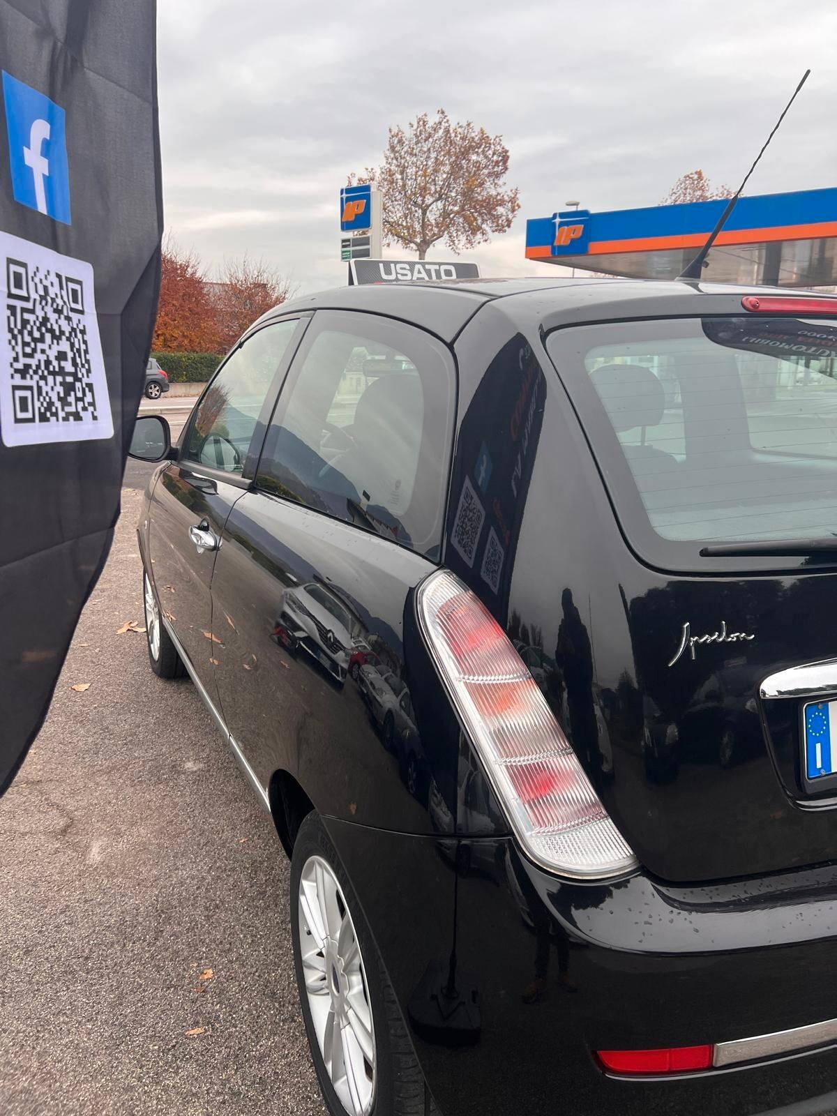 Lancia Ypsilon 1.2 69 CV 5 porte S&S Platinum