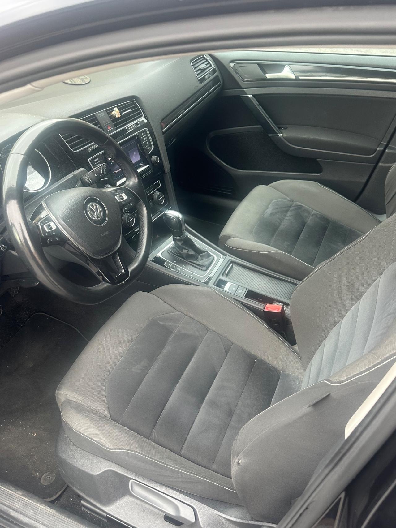 Volkswagen Golf Business 2.0 TDI DSG 5p. Highline BlueMotion Tech.