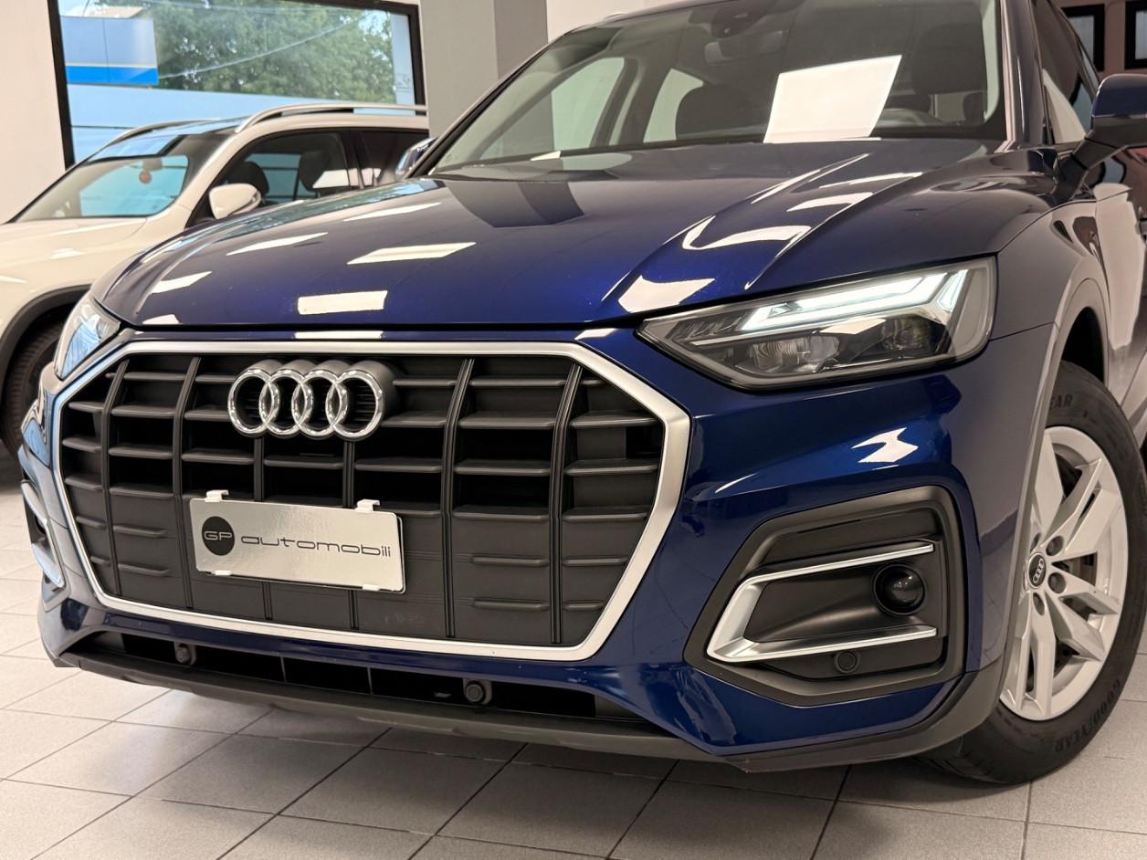 Audi Q5 2.0 tdi S-tronic 163cv Iva esposta