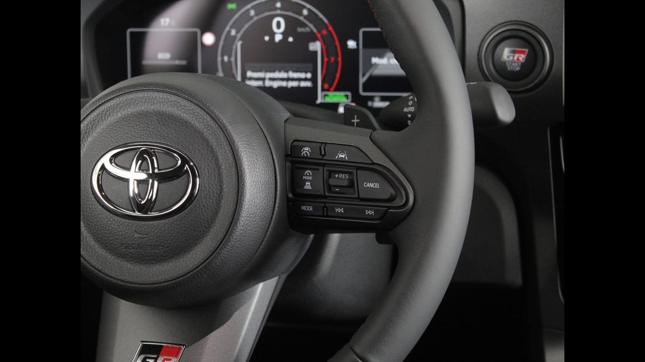 TOYOTA GR Yaris 1.6 AWD Circuit AT MY24