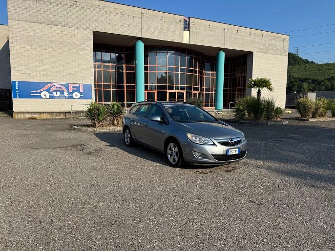 Opel Astra 1.7 CDTI 110CV Sports Tourer Elective