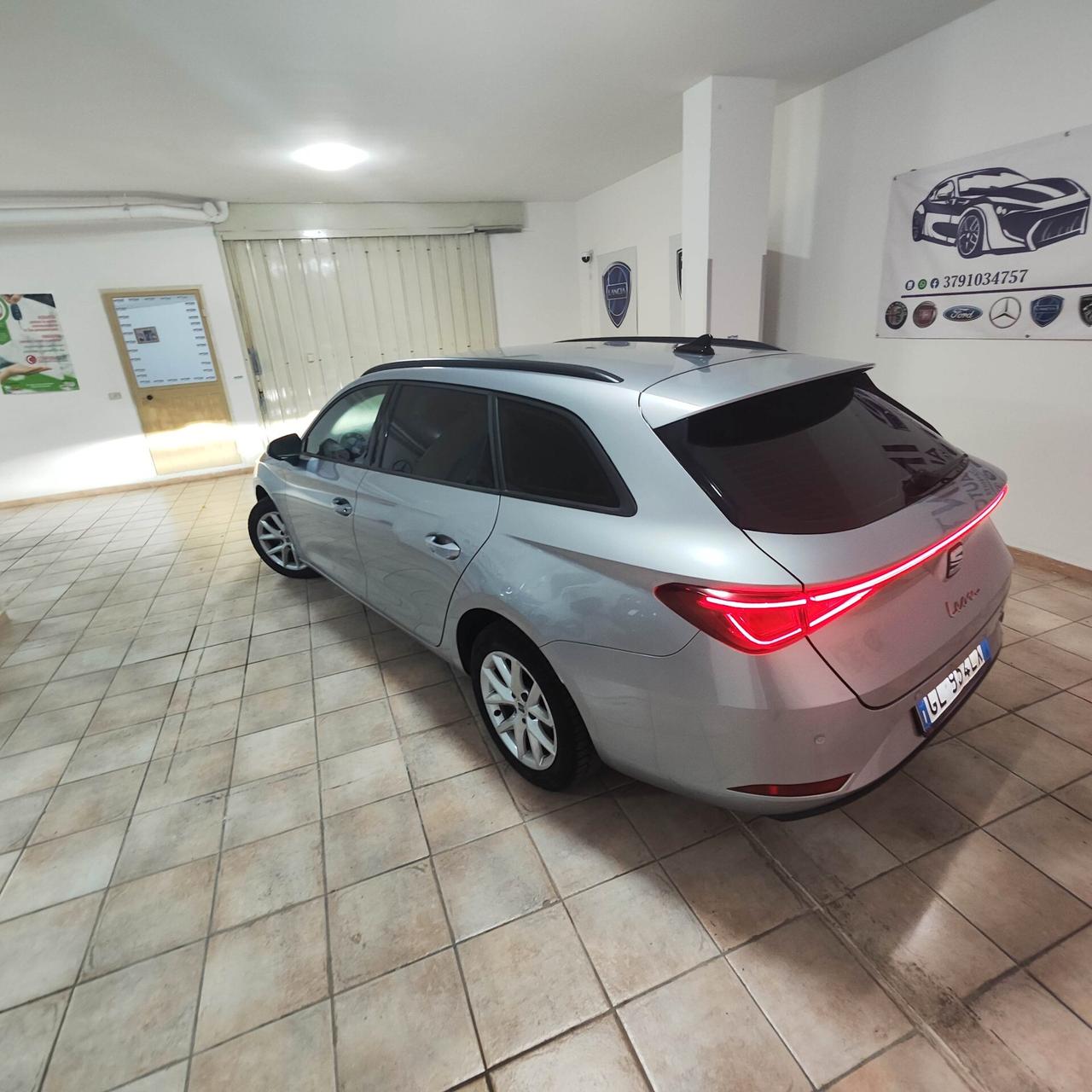 Seat Leon Sportstourer 1.0 eTSI 110 CV DSG Business