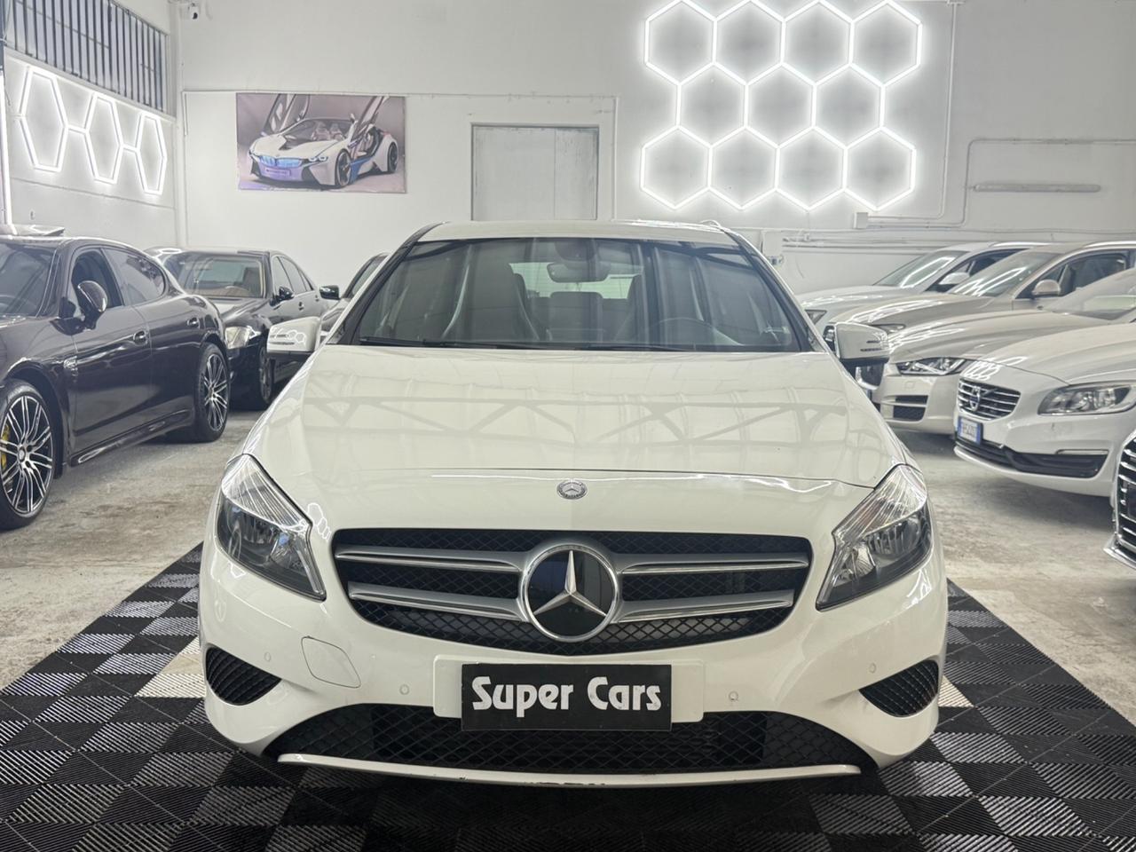 Mercedes-benz A 180 d Premium