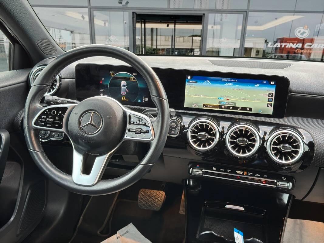Mercedes Classe A 180 d Business AUTOMATICA con CarPlay