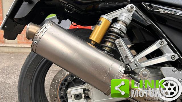 YAMAHA XJR 1300 racer