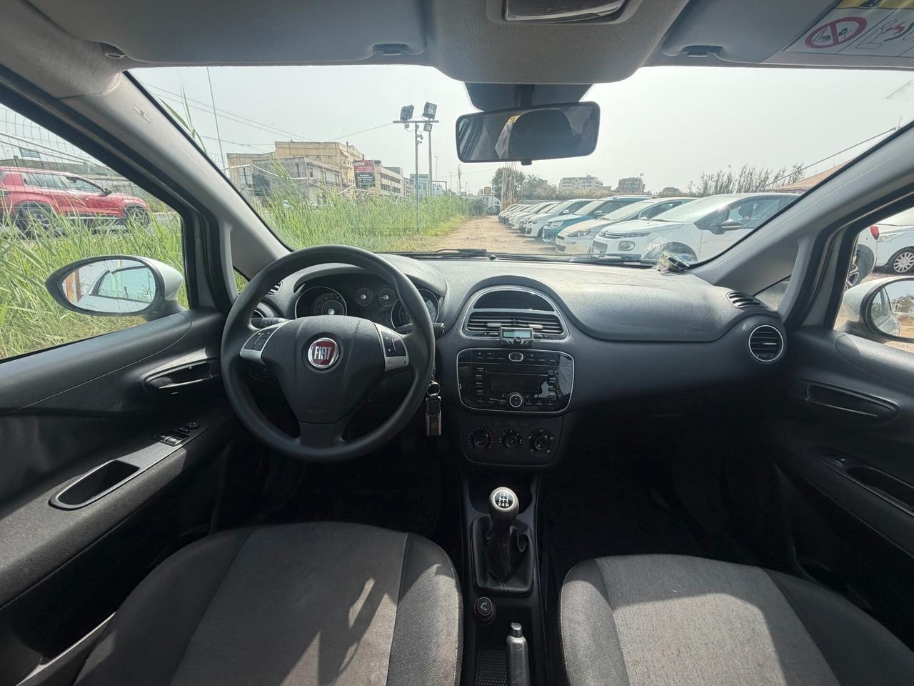 FIAT PUNTO 1.3 MJT II 75CV ANNO 2014 ADATTA NEOPATENTATI