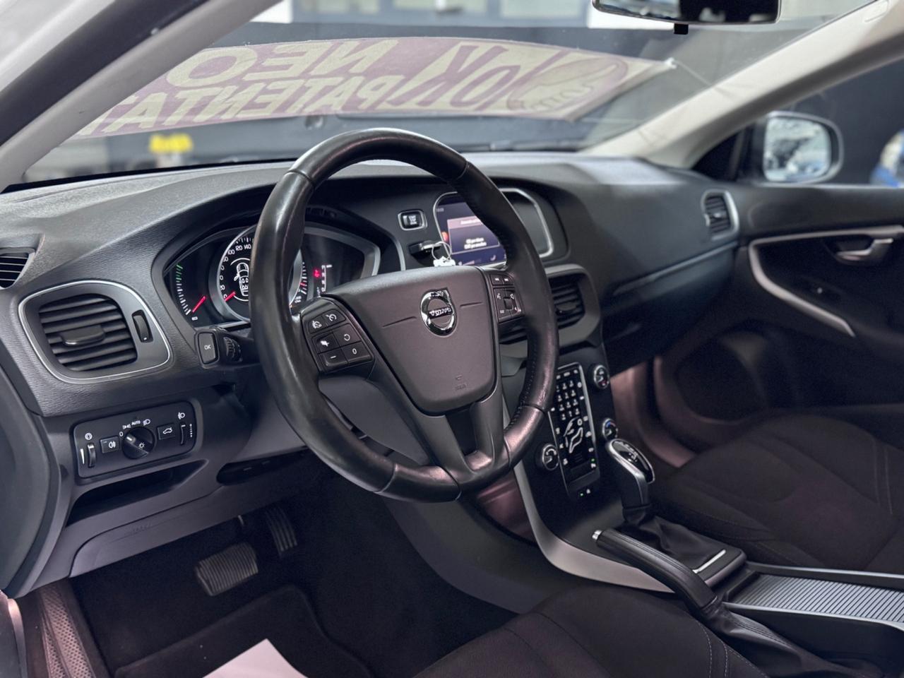 Volvo V40 Cross Country 2.0 Diesel 120cv Auto Euro6