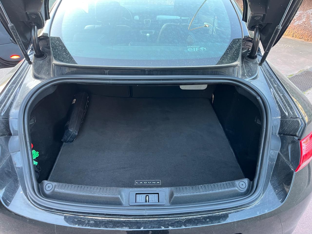 Renault Laguna Coupé 3.0 dCi V6 -2013