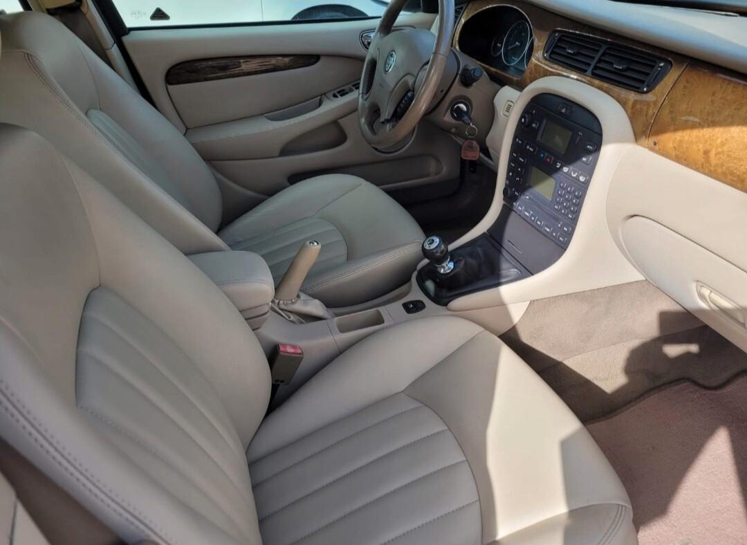 Jaguar X-Type 2 litri V6 24V cat - 80.000 KM