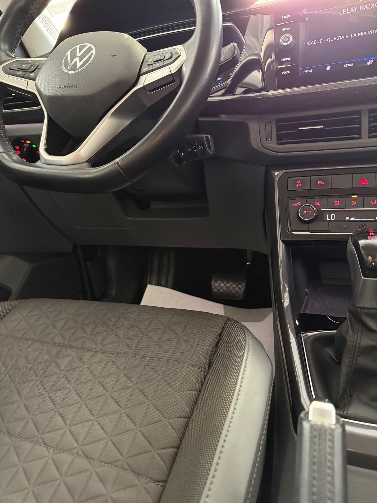 Volkswagen T-Cross 1.6 TDI DSG SCR Advanced 95CV R-LINE